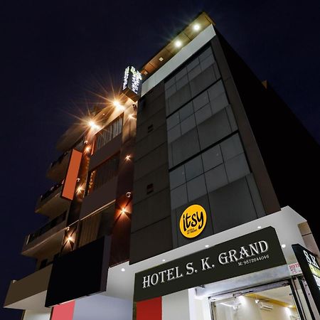 Hotel Itsy By Treebo - Sk Grand - Sector 80 Mohali Sohāna Exterior foto
